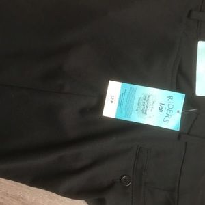 Women’s 12P black pants